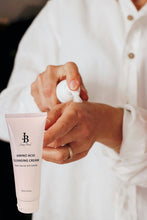Load image into Gallery viewer, Niacinamide whitening Brightening Skin Care set
